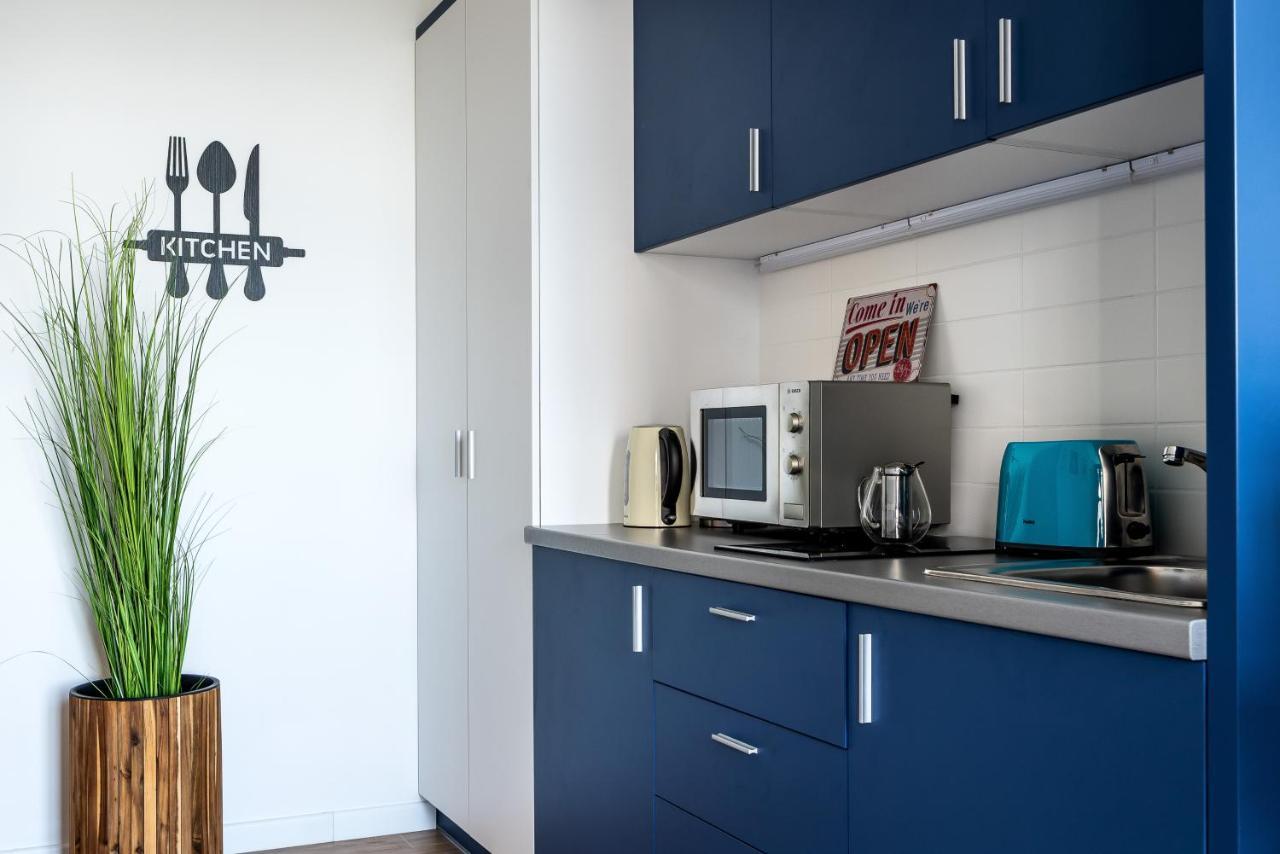 Proreznaya Apartments Kyiv Exterior photo